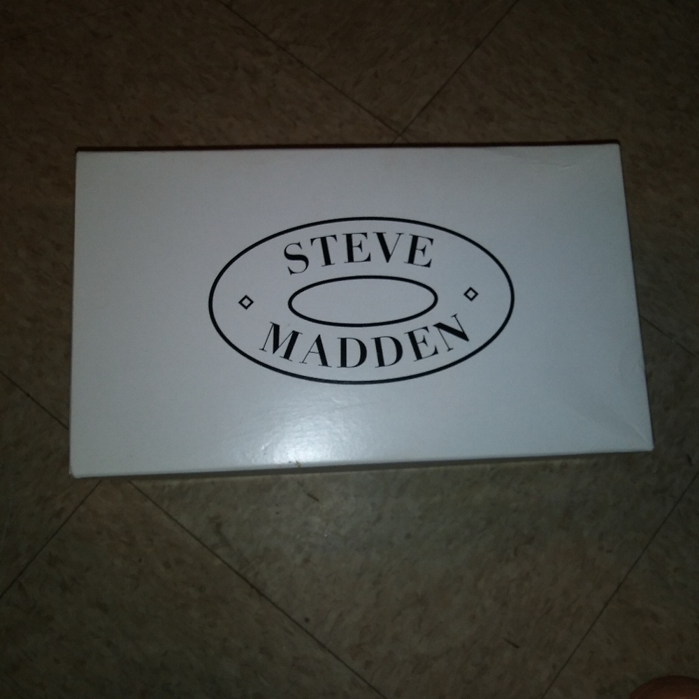 Steve Madden Sandles